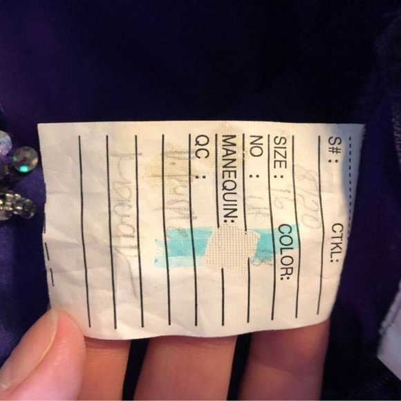 PROM DRESS - Picture 4 of 4